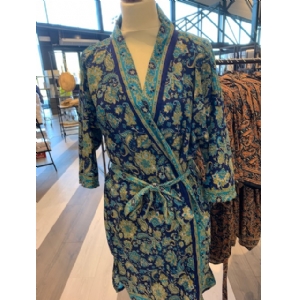 Blauwe wonderjeans by Olivia voor dikke bovenbenen - blauwe_zijde_kimono